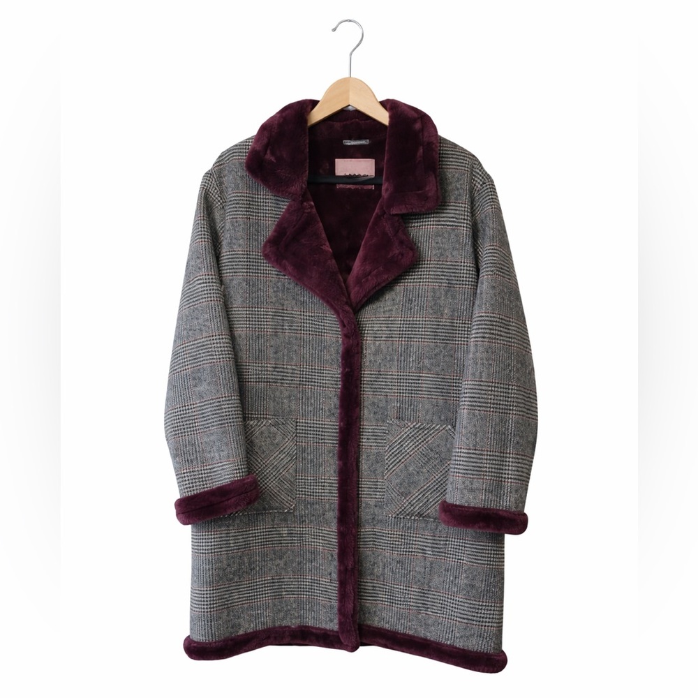 Blank NYC Gray Plaid Teddy Coat Burgundy Faux Fur Trim Large Cozy Chic Jacket